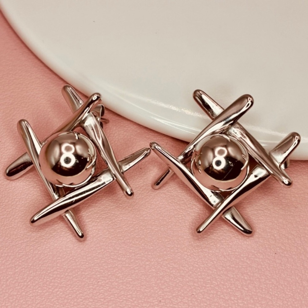 Chic Silver Minimalist Geometric Stud Statement Earrings